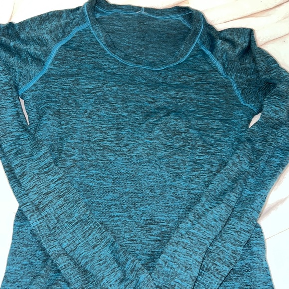 lululemon athletica Tops - lululemon long sleeve